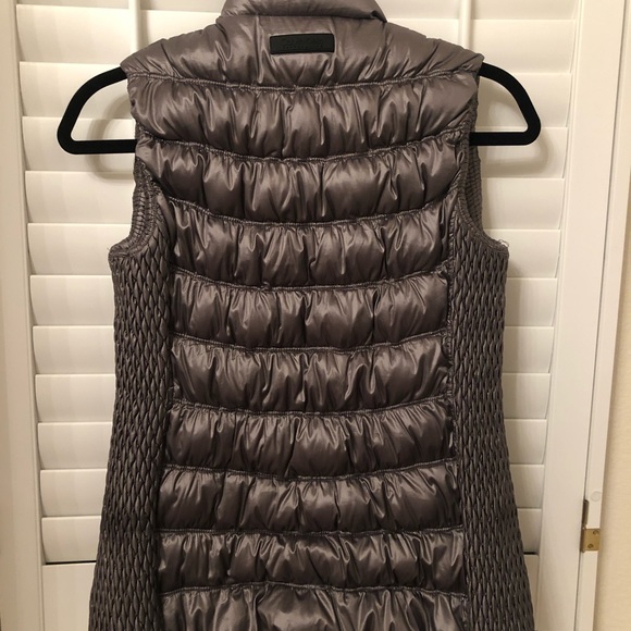 CALVIN KLEIN performance women’s puffer vest - Picture 6 of 9